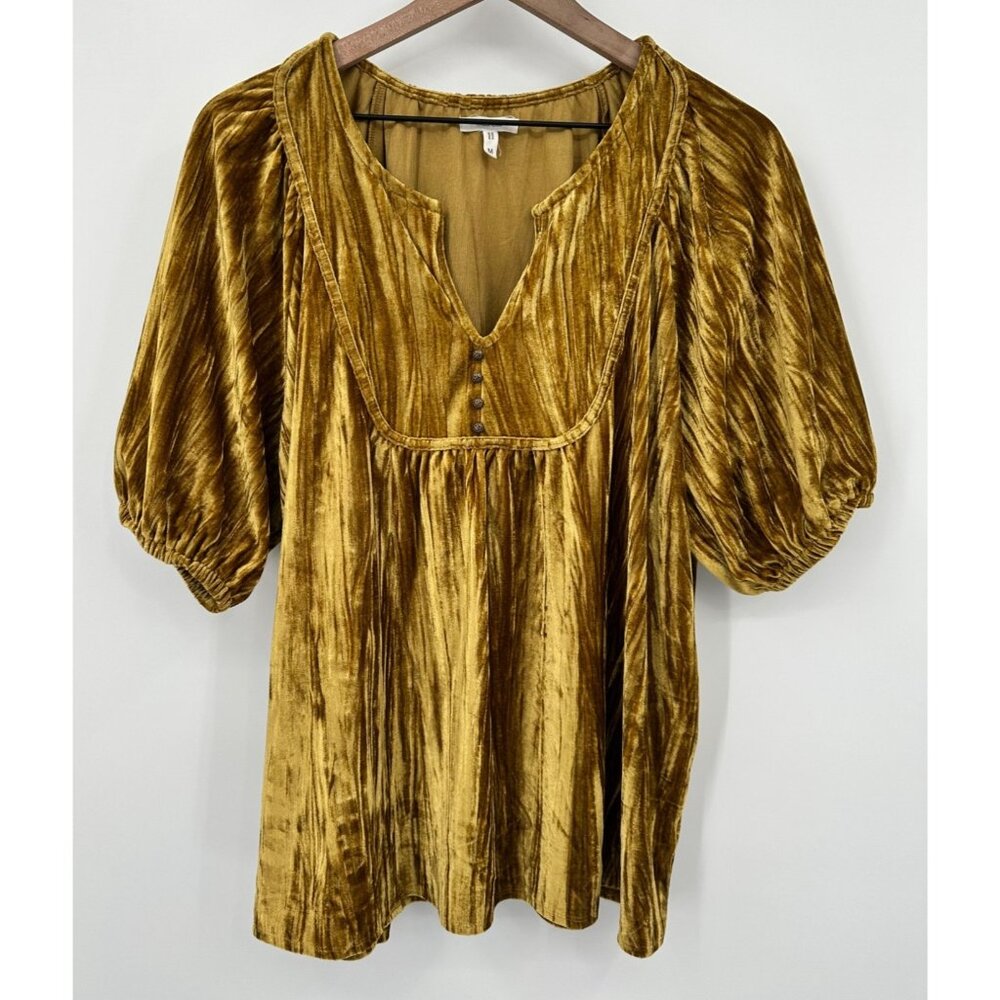 Maurices Crushed Velvet V-Neck Blouse Women Medium Gold Short Puff Sleeve Y2K